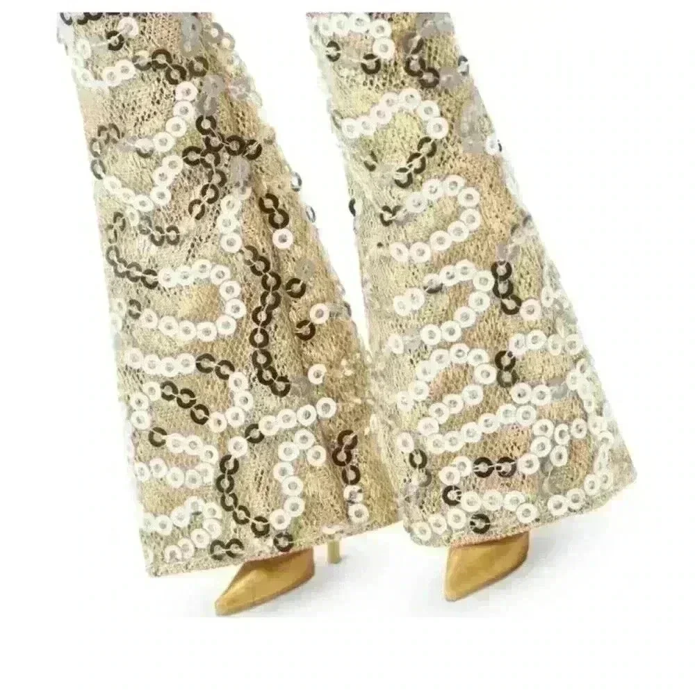 Barbie the Movie Golden Star Disco Stylish Doll Margot Robbie as Barbie - Picture 8 of 9